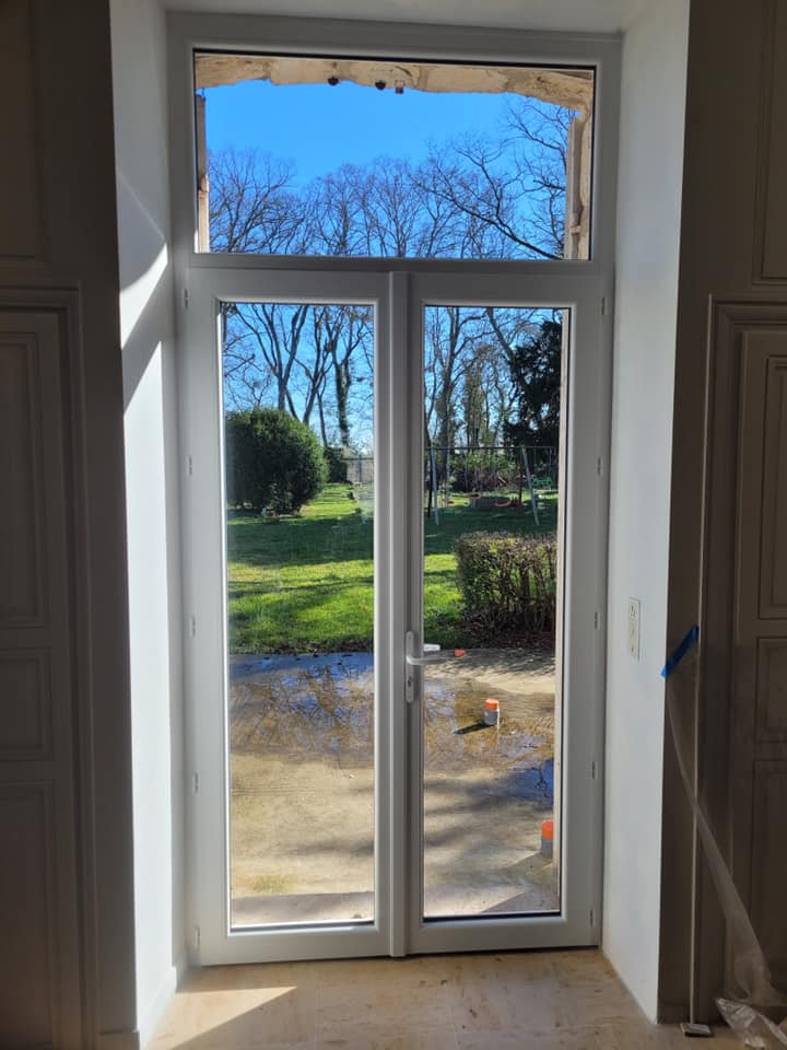 Rénovation fenêtres maison ancienne à Chartres